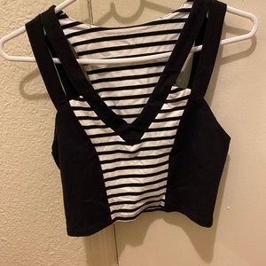 Black and white top😌